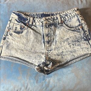 Stylish Blue Acid Wash Women's Shorts